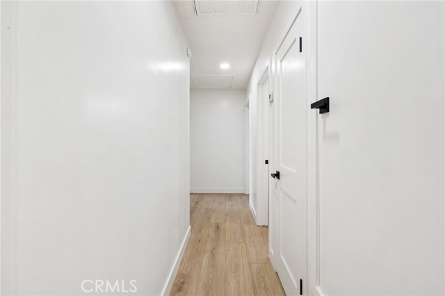 8065 E Ring Street, Long Beach CA: https://media.crmls.org/medias/6517cde5-b59f-42de-b19b-b051178d46ec.jpg