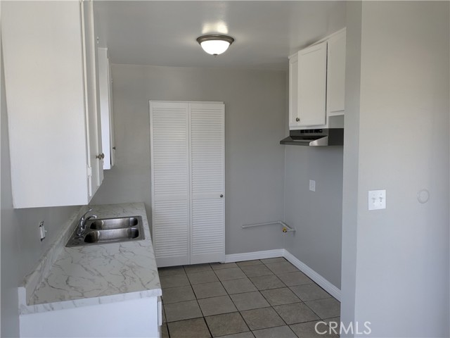 Detail Gallery Image 7 of 15 For 5847 Denver, Los Angeles,  CA 90044 - 2 Beds | 1 Baths