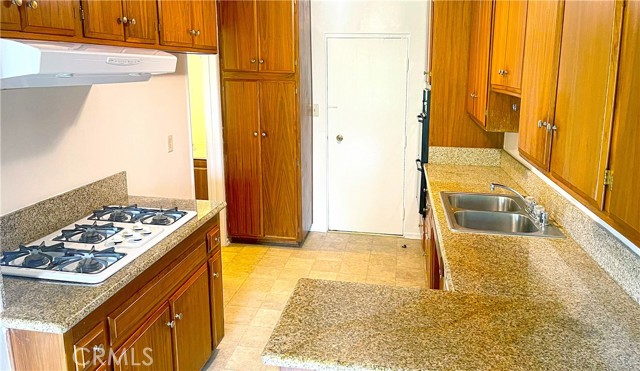 Detail Gallery Image 6 of 15 For 400 S Los Robles Ave #306,  Pasadena,  CA 91101 - 1 Beds | 1 Baths
