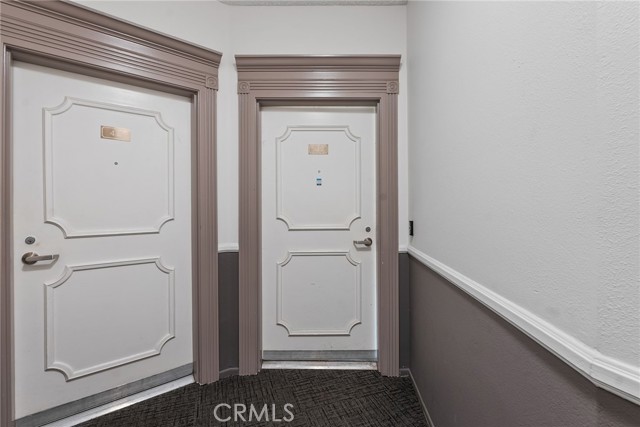 620 S Gramercy Place, Los Angeles CA: https://media.crmls.org/medias/651920db-d8a5-465b-a1c2-cb00a5a2da9e.jpg