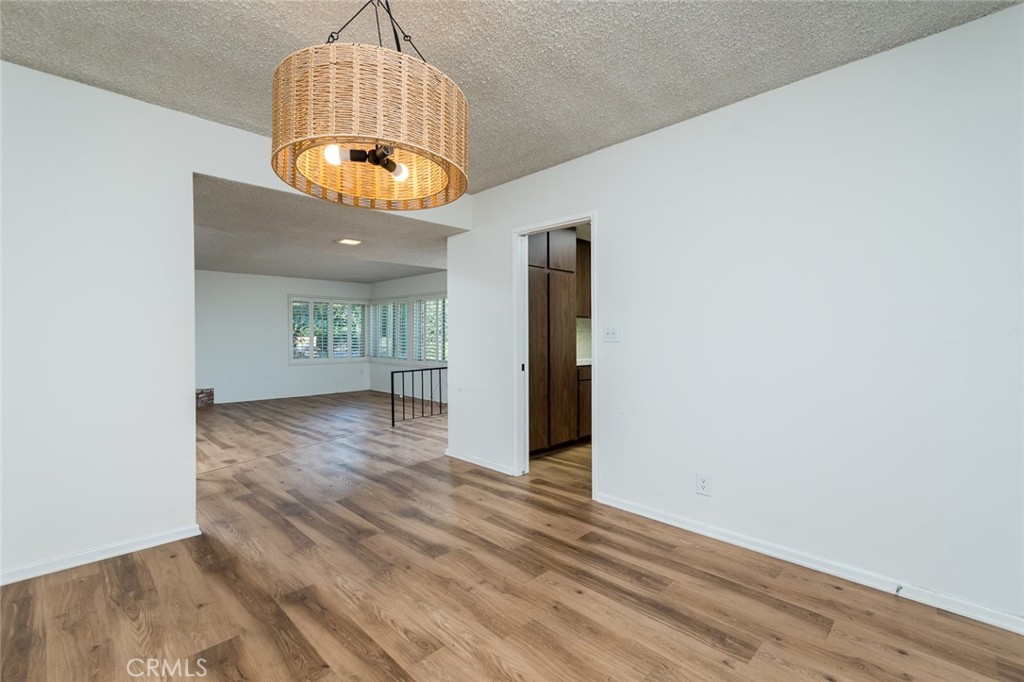 303 S Kenneth RoadBurbank img 11