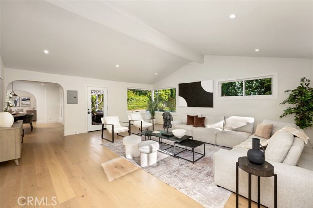 Detail Gallery Image 16 of 37 For 1839 Pitcairn Dr, Costa Mesa,  CA 92626 - 5 Beds | 4/1 Baths