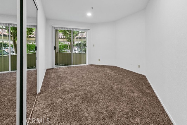 Detail Gallery Image 12 of 17 For 675 Oak Run #203,  Oak Park,  CA 91377 - 2 Beds | 2 Baths