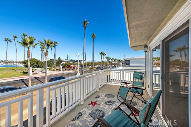 1707 W Balboa Boulevard, Newport Beach CA: https://media.crmls.org/medias/651d295e-013f-45b6-a263-0e7a9df56ea1.jpg