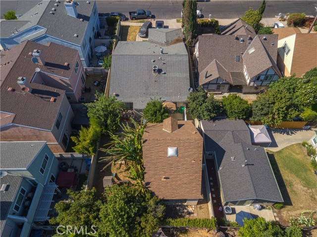 Detail Gallery Image 42 of 44 For 19314 Valerio St, Reseda,  CA 91335 - 6 Beds | 4/1 Baths