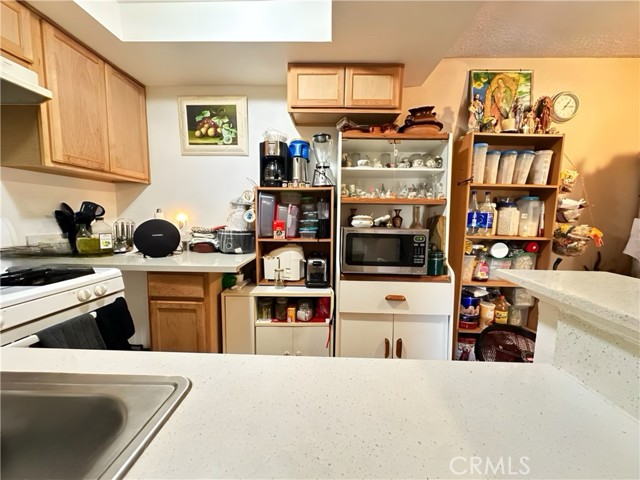 Detail Gallery Image 6 of 17 For 600 W 3rd St #A109,  Santa Ana,  CA 92701 - 2 Beds | 1 Baths