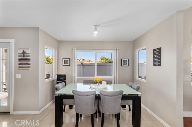 Detail Gallery Image 19 of 69 For 40236 Holden Cir, Temecula,  CA 92591 - 5 Beds | 3 Baths