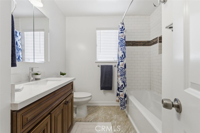 Detail Gallery Image 23 of 32 For 15944 Gledhill St, North Hills,  CA 91343 - 5 Beds | 2/1 Baths