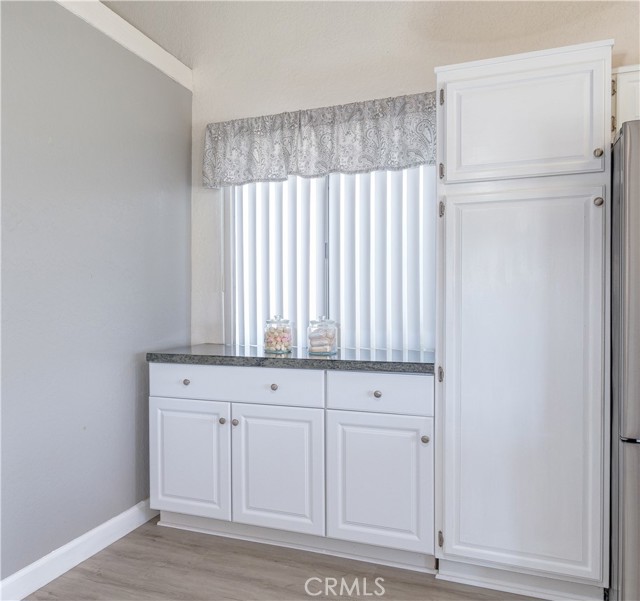 Detail Gallery Image 10 of 42 For 13052 Laramore Ln, Garden Grove,  CA 92843 - 4 Beds | 2 Baths