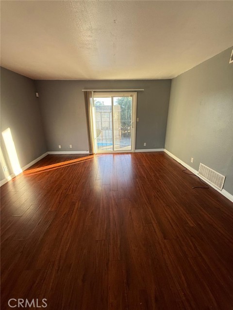 Detail Gallery Image 7 of 18 For 12835 10th #44,  Chino,  CA 91710 - 1 Beds | 1 Baths