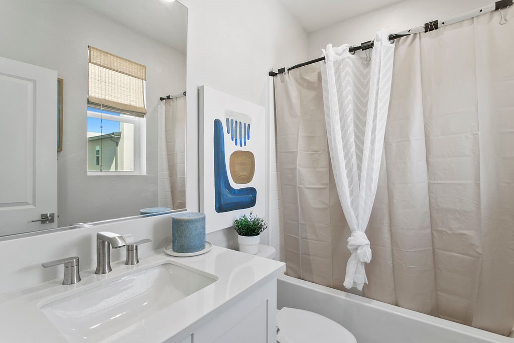 Detail Gallery Image 19 of 29 For 35 Crown Point Dr, Rancho Mission Viejo,  CA 92694 - 2 Beds | 2/1 Baths