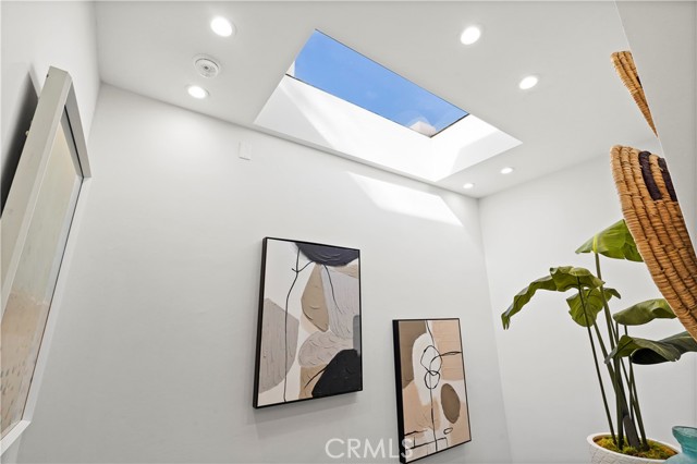 Detail Gallery Image 24 of 35 For 2364 Duane St #7,  Silver Lake Los Angeles,  CA 90039 - 2 Beds | 2/1 Baths