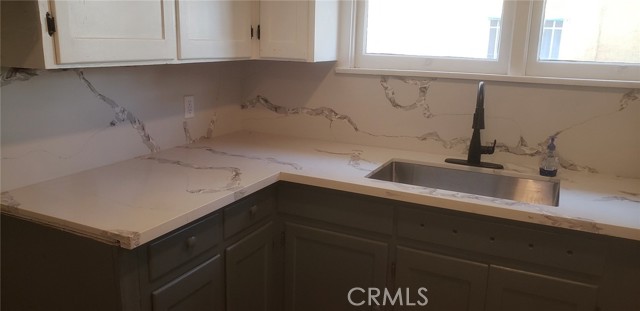 6201 Santa Fe Avenue, Huntington Park CA: https://media.crmls.org/medias/652141c8-cec1-4058-8290-3e163c41577d.jpg