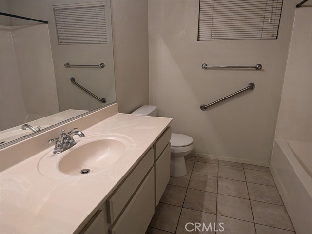 Detail Gallery Image 11 of 18 For 836 Cortez Dr, Hemet,  CA 92545 - 2 Beds | 2 Baths