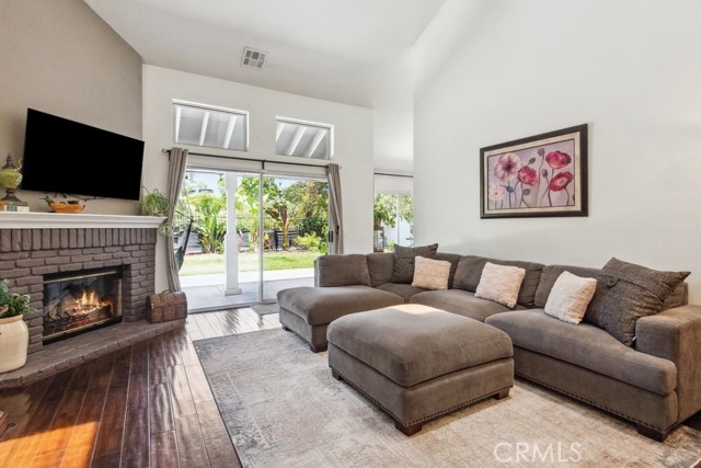 Detail Gallery Image 9 of 40 For 43650 Buckeye Rd, Temecula,  CA 92592 - 4 Beds | 2/1 Baths