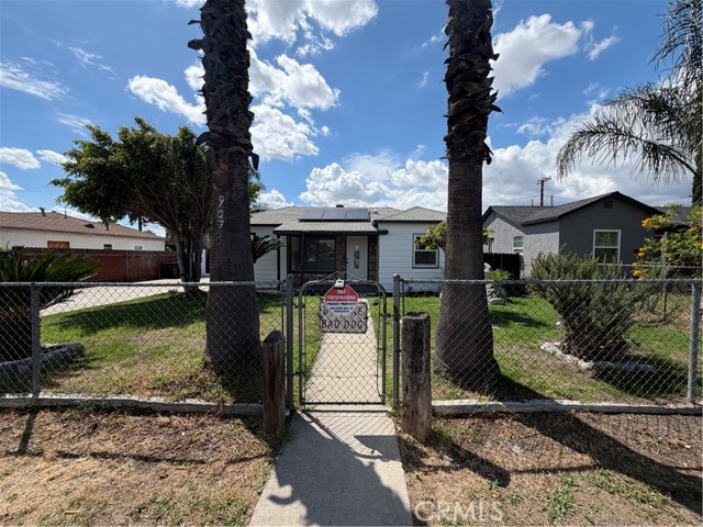 9078 Hemlock, Fontana CA: https://media.crmls.org/medias/65255b8a-5065-48c8-b3f7-22e3c0326124.jpg