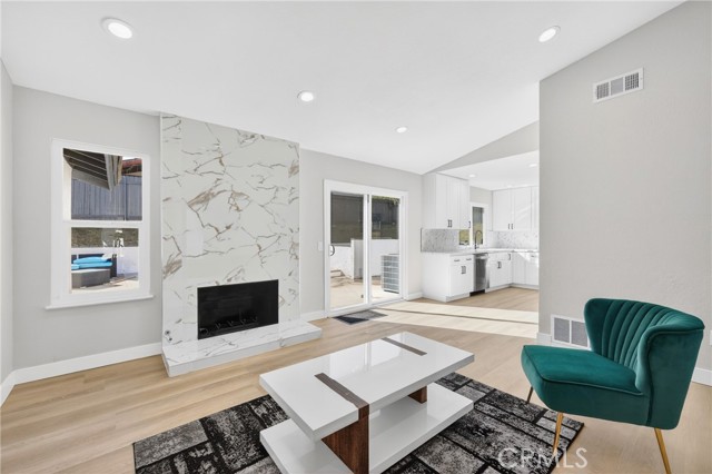 Detail Gallery Image 10 of 63 For 6568 Avenida Mariposa, Jurupa Valley,  CA 92509 - 4 Beds | 2 Baths