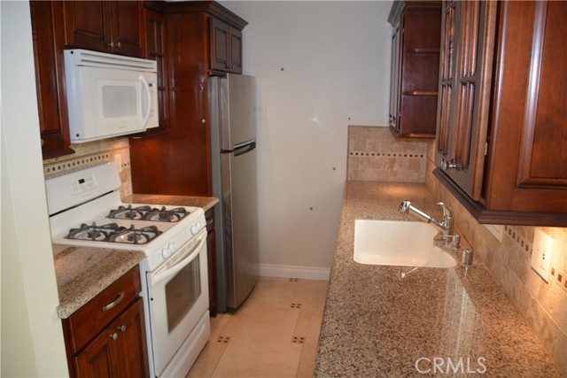 Front Image Thumbnail for CRNP26066949