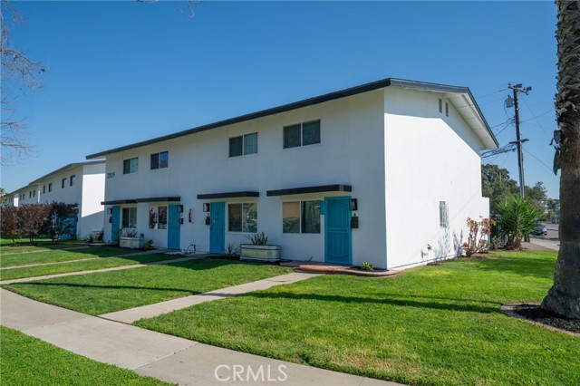 2809 S Baker Street, Santa Ana CA: https://media.crmls.org/medias/652607c3-6818-40a6-ad9b-e245c8ccf38b.jpg
