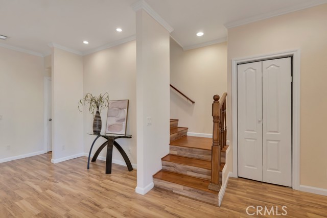 Detail Gallery Image 14 of 37 For 8958 Burnet Ave #E6,  North Hills,  CA 91343 - 3 Beds | 2/1 Baths