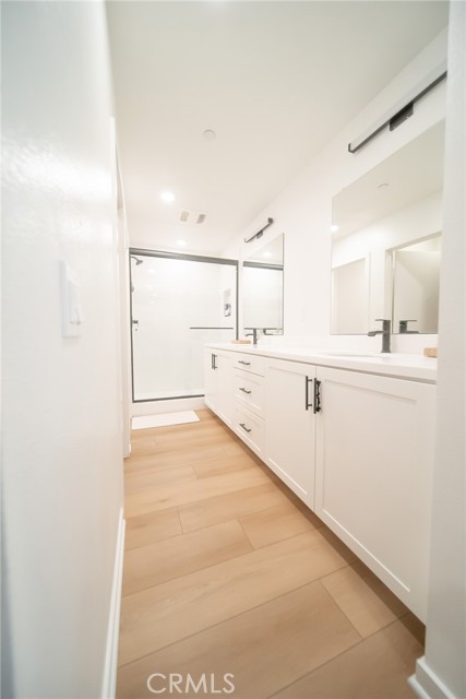 17952 Seaglass Drive, Huntington Beach CA: https://media.crmls.org/medias/65265ec1-d55c-4675-910c-b47f5c005224.jpg