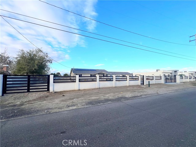 Detail Gallery Image 3 of 58 For 9737 East Avenue Q-4, Sun Village,  CA 93543 - 4 Beds | 3 Baths