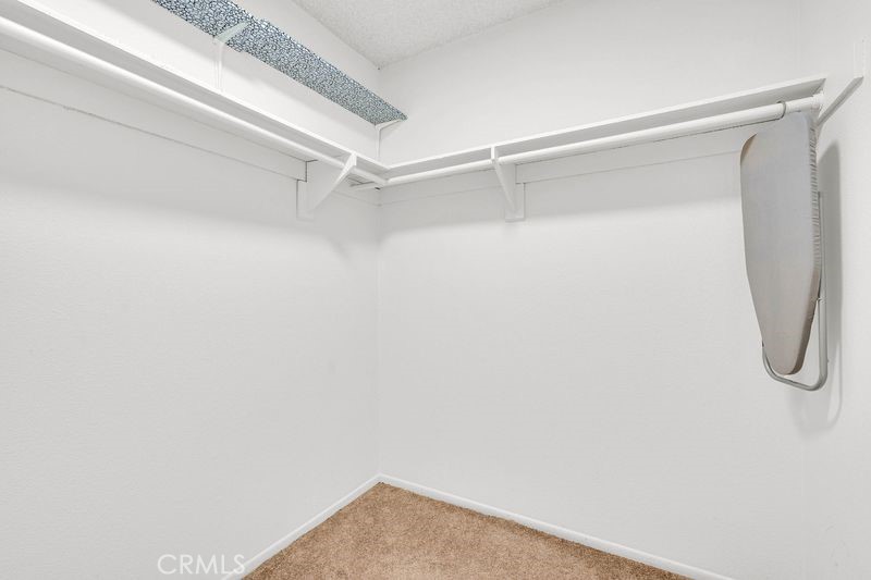 https://media.crmls.org/medias/65278b1a-8b4c-4612-8138-b3c43eac53a3.jpg?preset=X-Large