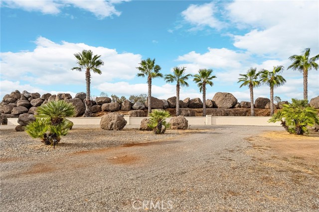 4541 Skyway, Paradise CA: https://media.crmls.org/medias/6527a3e8-96b2-424b-8597-46c7d6e4f2e3.jpg