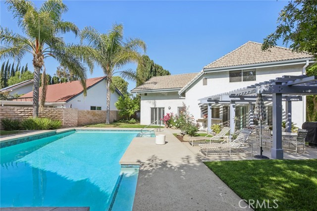 8351 Kentland Avenue, West Hills CA: https://media.crmls.org/medias/65281938-b566-4c89-ae4e-e9b2bf2b5484.jpg