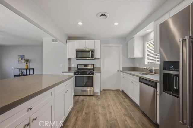 Detail Gallery Image 15 of 41 For 188 E Green, Claremont,  CA 91711 - 4 Beds | 2 Baths