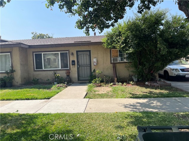653 W Belmont Street, Ontario CA: https://media.crmls.org/medias/65295e0d-b8bd-490e-aa02-e1eb1f6329cb.jpg