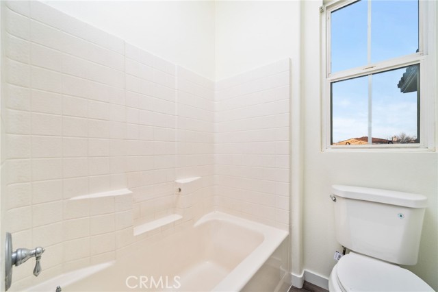 Detail Gallery Image 23 of 52 For 10972 White Oak Ln, Fontana,  CA 92337 - 5 Beds | 3 Baths