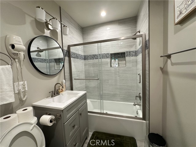 Detail Gallery Image 10 of 22 For 2166 Casa Grande St, Pasadena,  CA 91104 - 3 Beds | 2 Baths