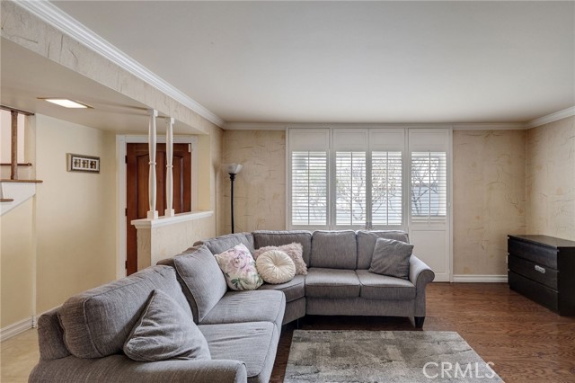 867 W Battery Street, San Pedro CA: https://media.crmls.org/medias/652a6663-e344-4c70-9f5f-4e37e765228f.jpg