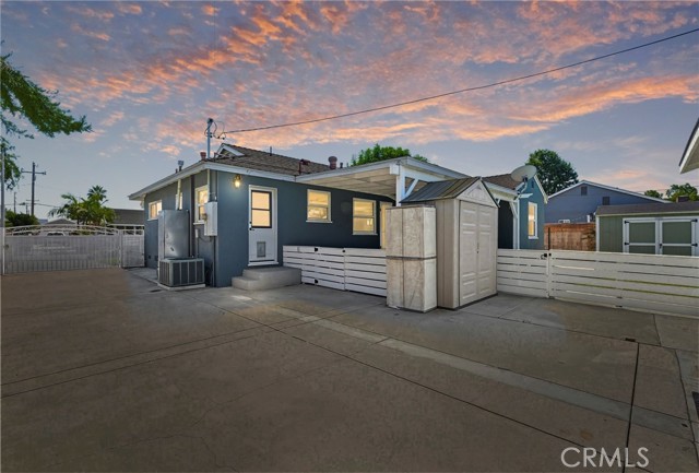 127 S Myrtlewood Street, West Covina CA: https://media.crmls.org/medias/652b1a70-d075-41a3-a961-d22844fe08d6.jpg