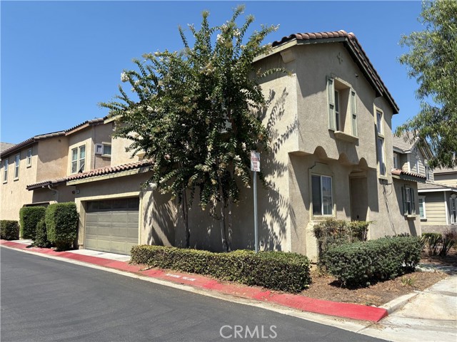 1853 Flint Court, Riverside CA: https://media.crmls.org/medias/652b49dd-8124-44e8-b674-d604a9d1aa58.jpg