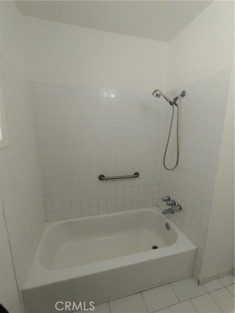 13410 Berg Street, Sylmar CA: https://media.crmls.org/medias/652b4e61-9d7b-498e-a7d8-1da078829320.jpg