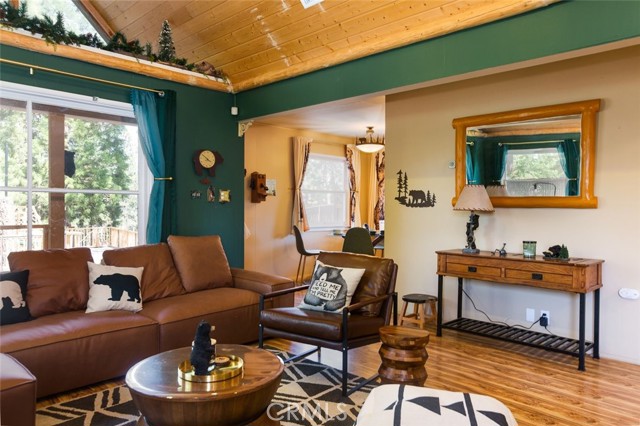 410 Vista Lane, Big Bear Lake, CA, 92315 410 Vista Lane, Big Bear Lake, CA, 92315