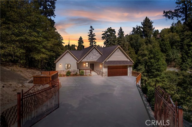 Detail Gallery Image 1 of 63 For 1285 N State Highway 173, Lake Arrowhead,  CA 92352 - 4 Beds | 4 Baths