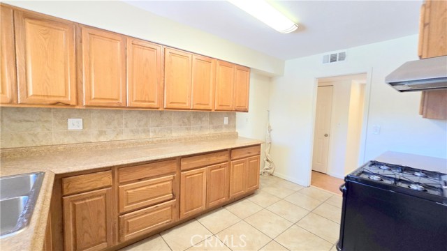 Image 4 of 18 For 26438 Tanglewood Drive