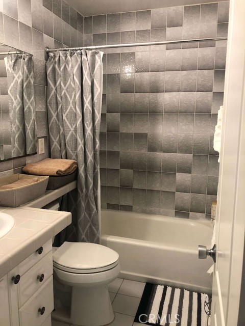 Detail Gallery Image 5 of 10 For 501 S Courtney, Fullerton,  CA 92833 - 4 Beds | 2 Baths