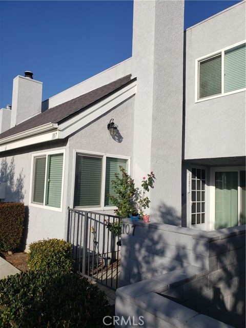 Detail Gallery Image 1 of 1 For 11826 Loma Dr #107,  Whittier,  CA 90604 - 3 Beds | 2/1 Baths
