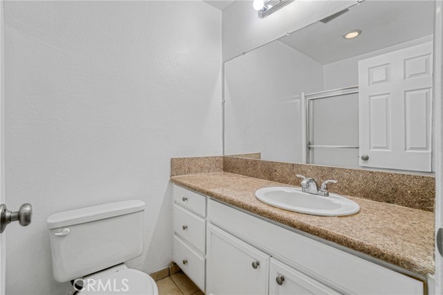 Detail Gallery Image 12 of 28 For 5325 Newcastle Ave #240,  Encino,  CA 91316 - 2 Beds | 2 Baths