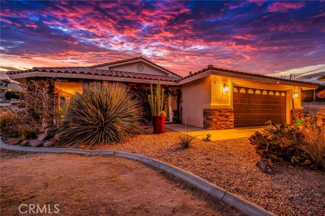 Detail Gallery Image 1 of 75 For 6140 Farrelo Rd, Yucca Valley,  CA 92284 - 3 Beds | 2 Baths