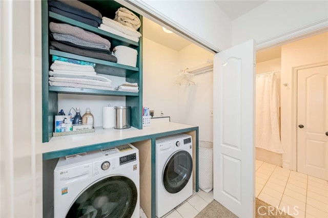 516 Orange Grove Avenue, South Pasadena CA: https://media.crmls.org/medias/652f28a4-23f7-4389-9394-f01797449c3a.jpg