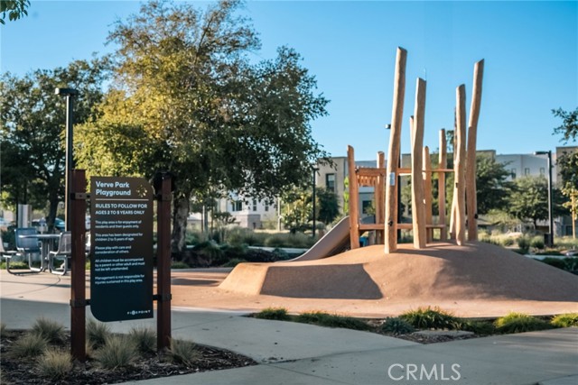 Detail Gallery Image 36 of 46 For 27410 N Merlin Pl #101,  Valencia,  CA 91381 - 2 Beds | 2 Baths