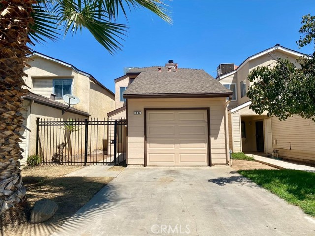 Detail Gallery Image 1 of 30 For 3582 W Terrace Ave, Fresno,  CA 93722 - 3 Beds | 2/1 Baths