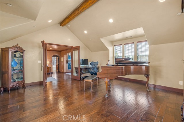 780 W Aster Place, Santa Ana CA: https://media.crmls.org/medias/65309f38-5958-4eb6-98c8-7f64f0aeae80.jpg