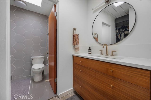 Detail Gallery Image 24 of 35 For 805 S Oakwood St, Orange,  CA 92869 - 4 Beds | 2 Baths