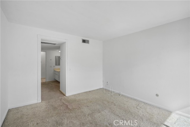 Detail Gallery Image 13 of 29 For 23515 Lyons Ave #284,  Valencia,  CA 91355 - 2 Beds | 2 Baths